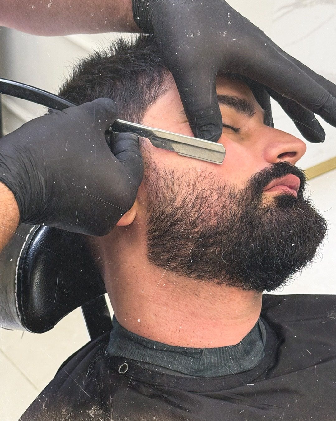 Straight razor shave